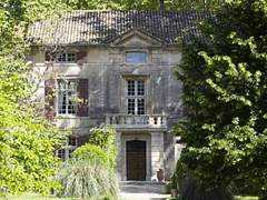 france-hotel-guide.com Roussan
