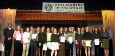 artsacademy-woods.org Russanne
