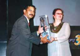 efyawards.com Saravanam
