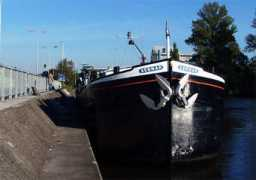 livingafloat.com Sermar