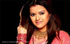 bollywoodlife.com Shivangi