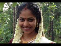 filmibeat.com Srinda