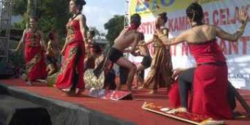 regional.kompas.com Tarian