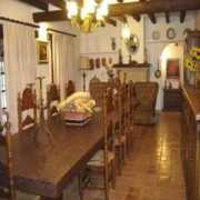 holidaycottages2rent.com Tatoli