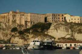 libertysails.com Tropea