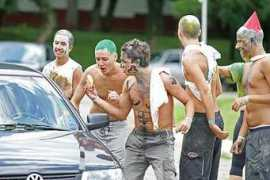 pessoas.hsw.uol.com.br Trote